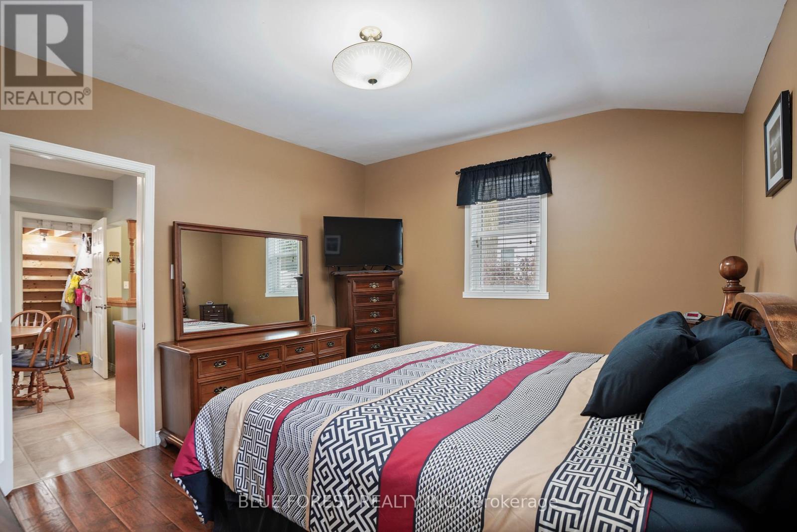 210 Jane Street, West Elgin (Rodney), ON - Indoor Photo Showing Bedroom