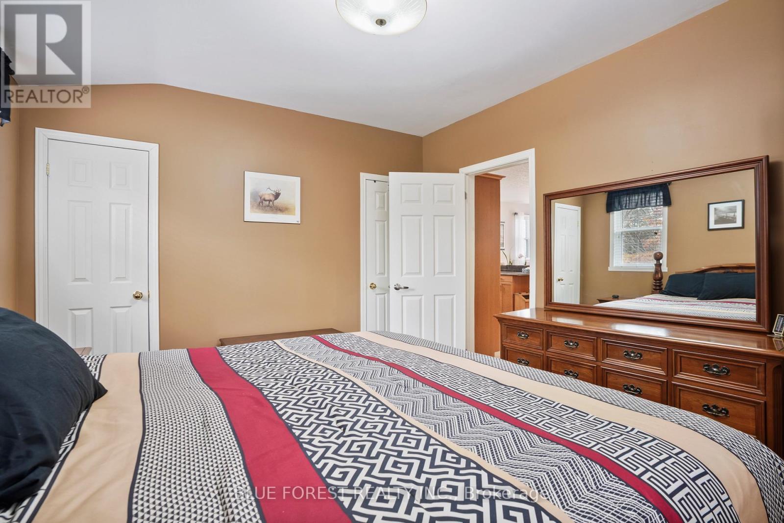 210 Jane Street, West Elgin (Rodney), ON - Indoor Photo Showing Bedroom