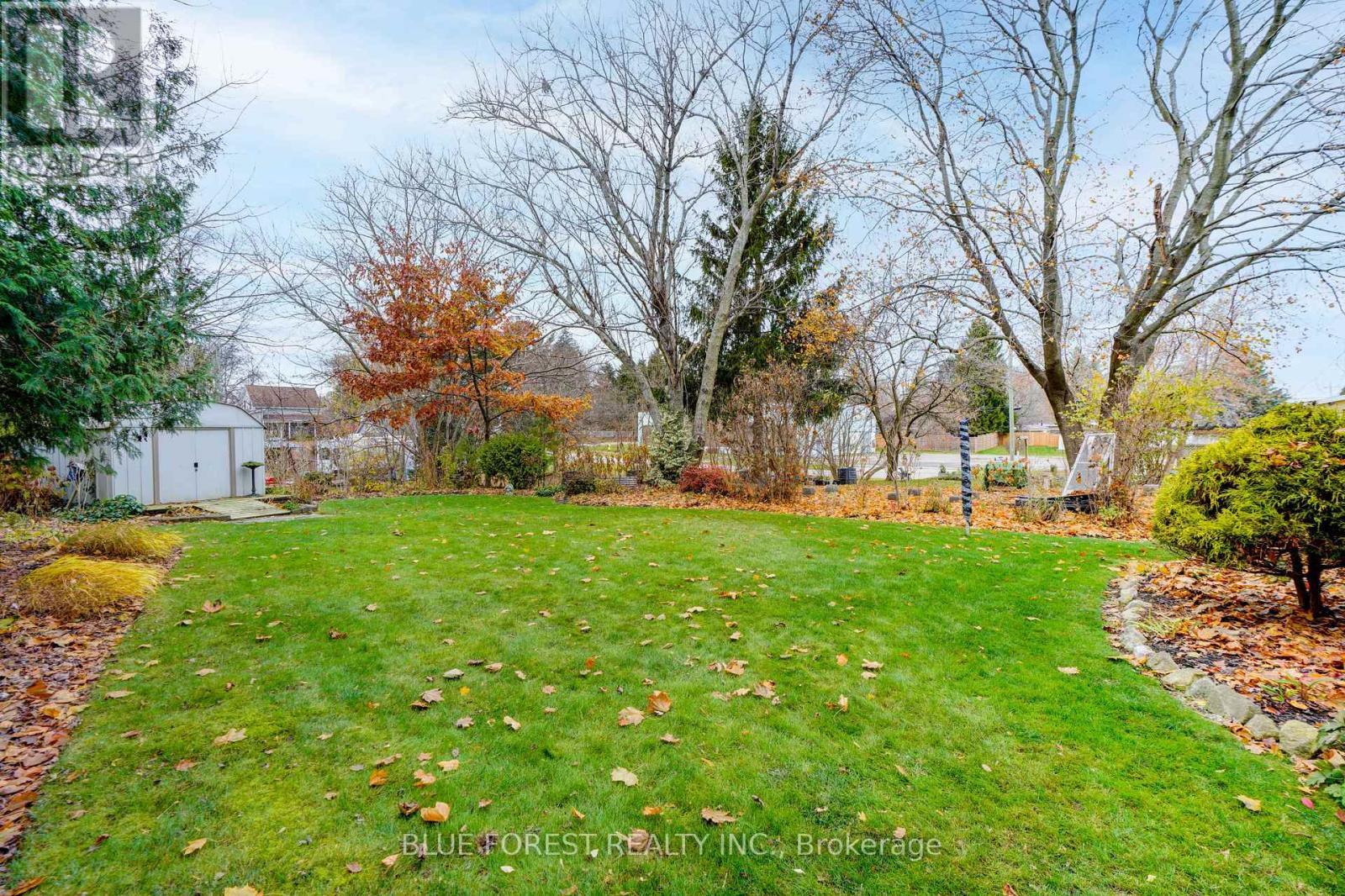 210 Jane Street, West Elgin (Rodney), ON - Outdoor