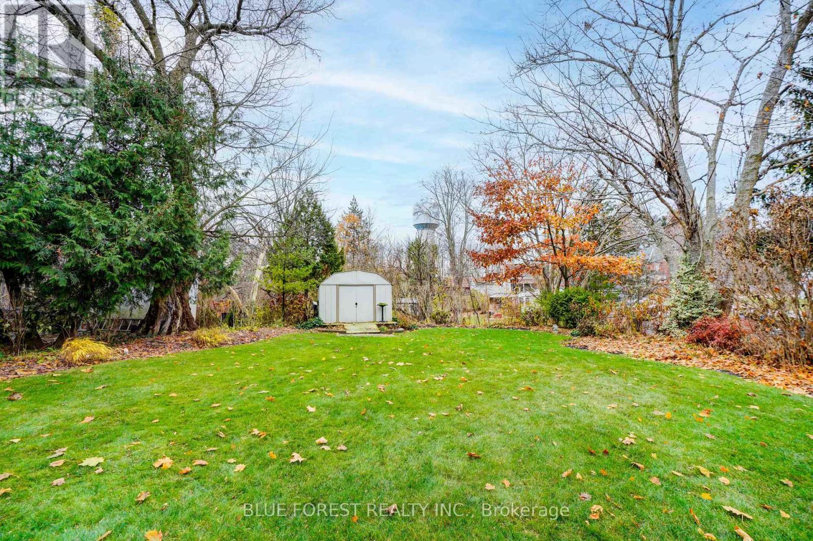 210 Jane Street, West Elgin (Rodney), ON - Outdoor