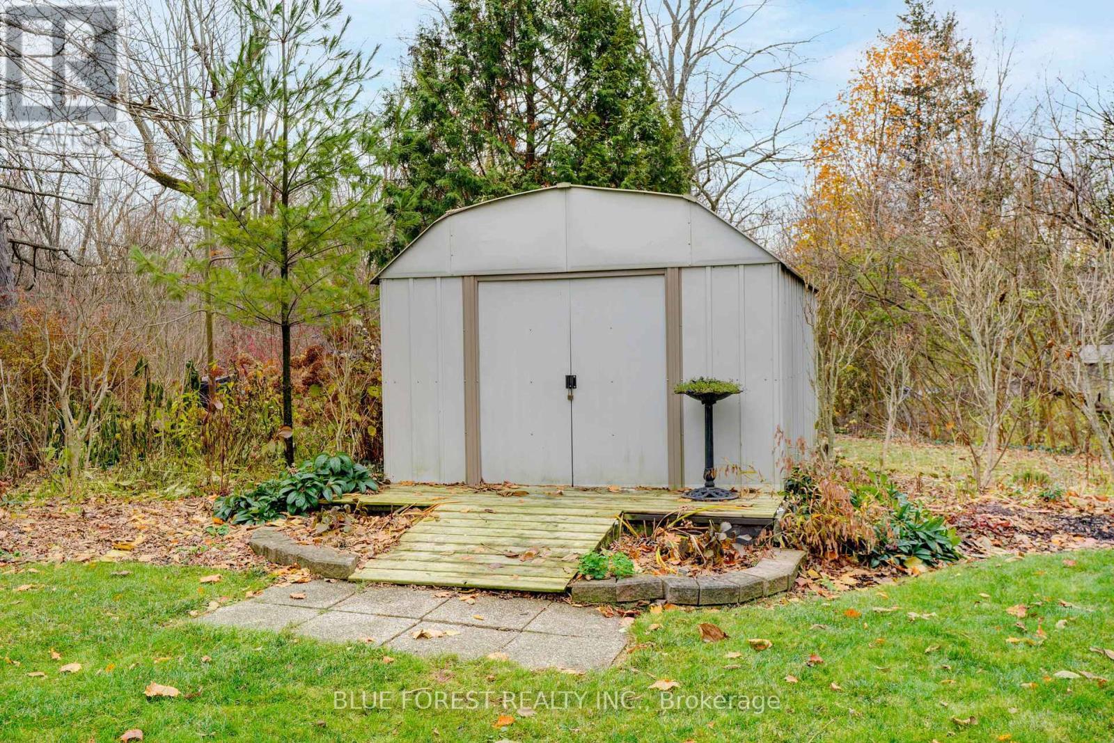 210 Jane Street, West Elgin (Rodney), ON - Outdoor