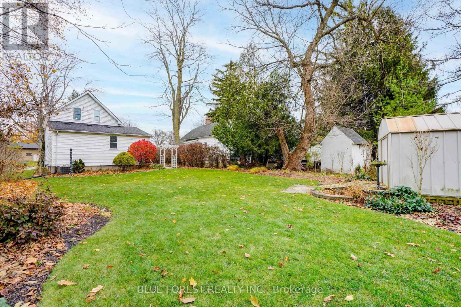 210 Jane Street, West Elgin (Rodney), ON - Outdoor