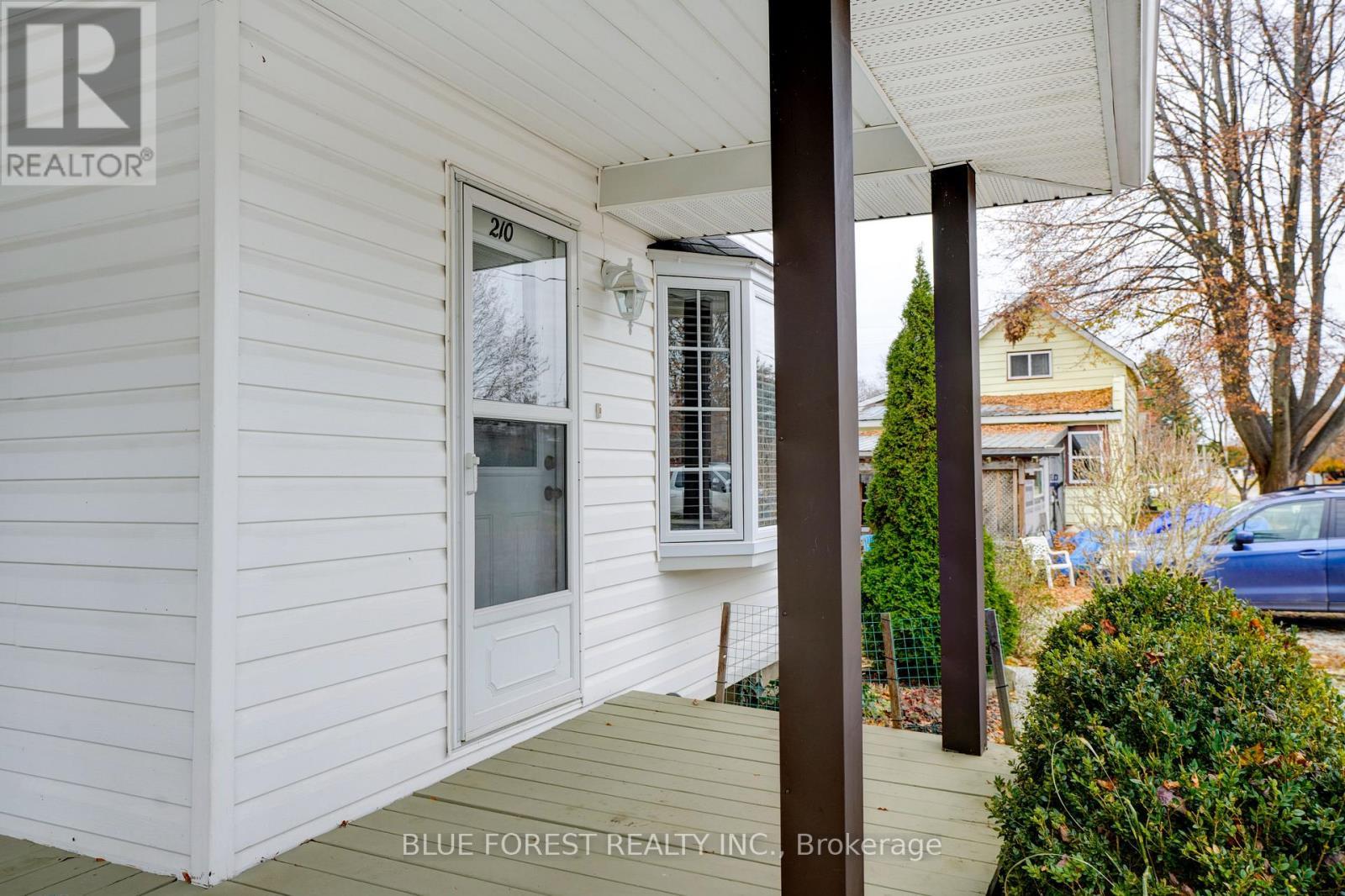 210 Jane Street, West Elgin (Rodney), ON - Outdoor With Exterior