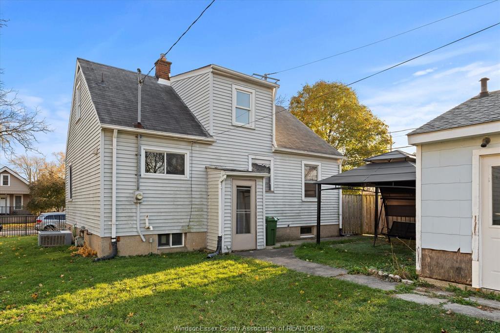 448 Ellis Street West, Windsor, ON