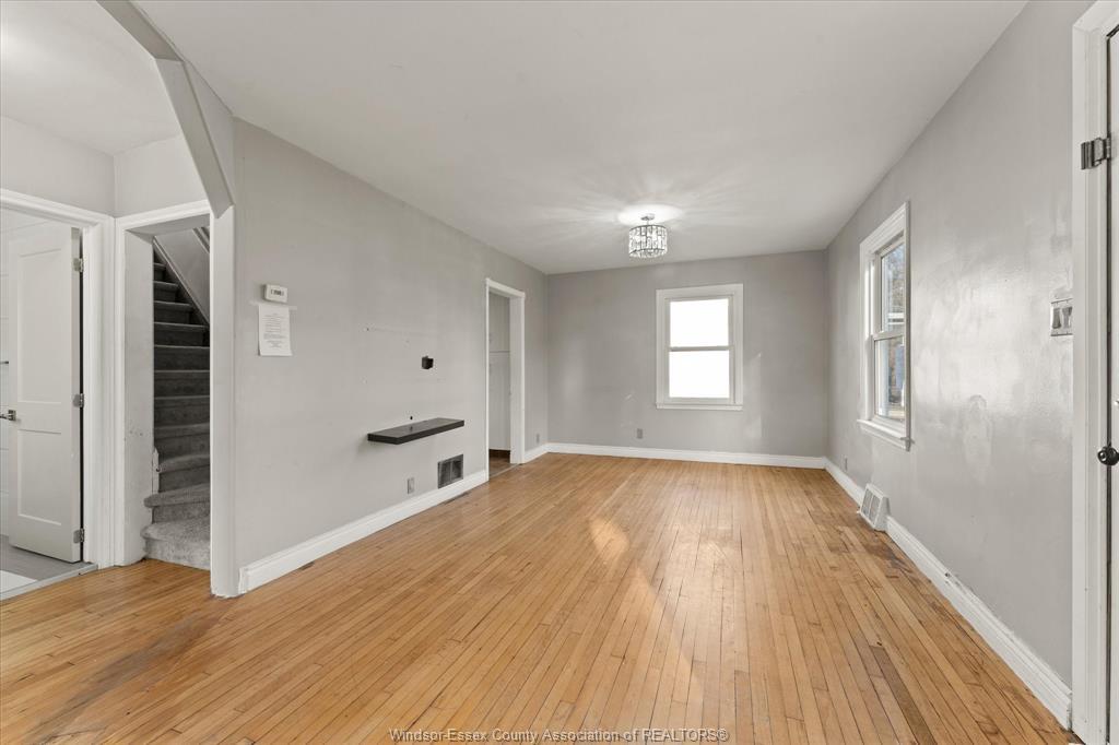 448 Ellis Street West, Windsor, ON