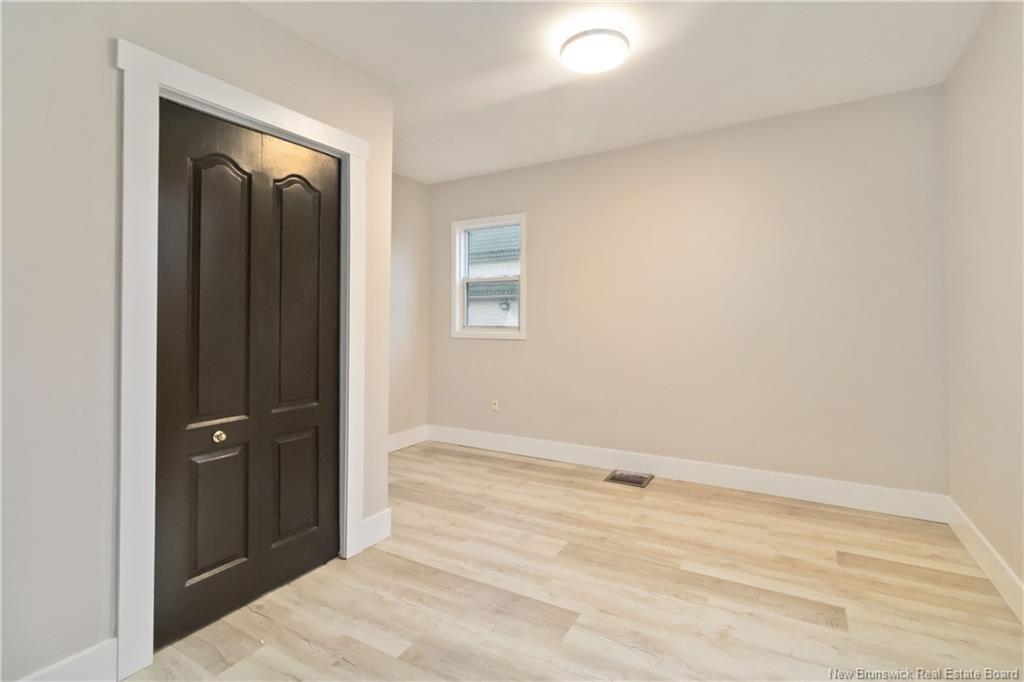 105-105 1/2 High St, Moncton, NB