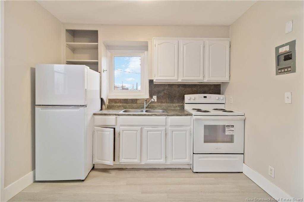 105-105 1/2 High St, Moncton, NB