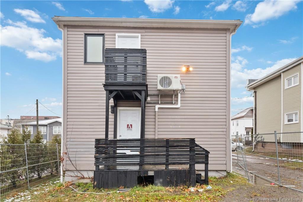 105-105 1/2 High St, Moncton, NB