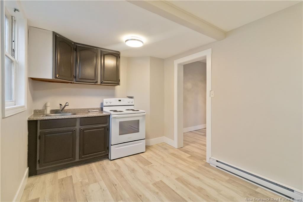 105-105 1/2 High St, Moncton, NB