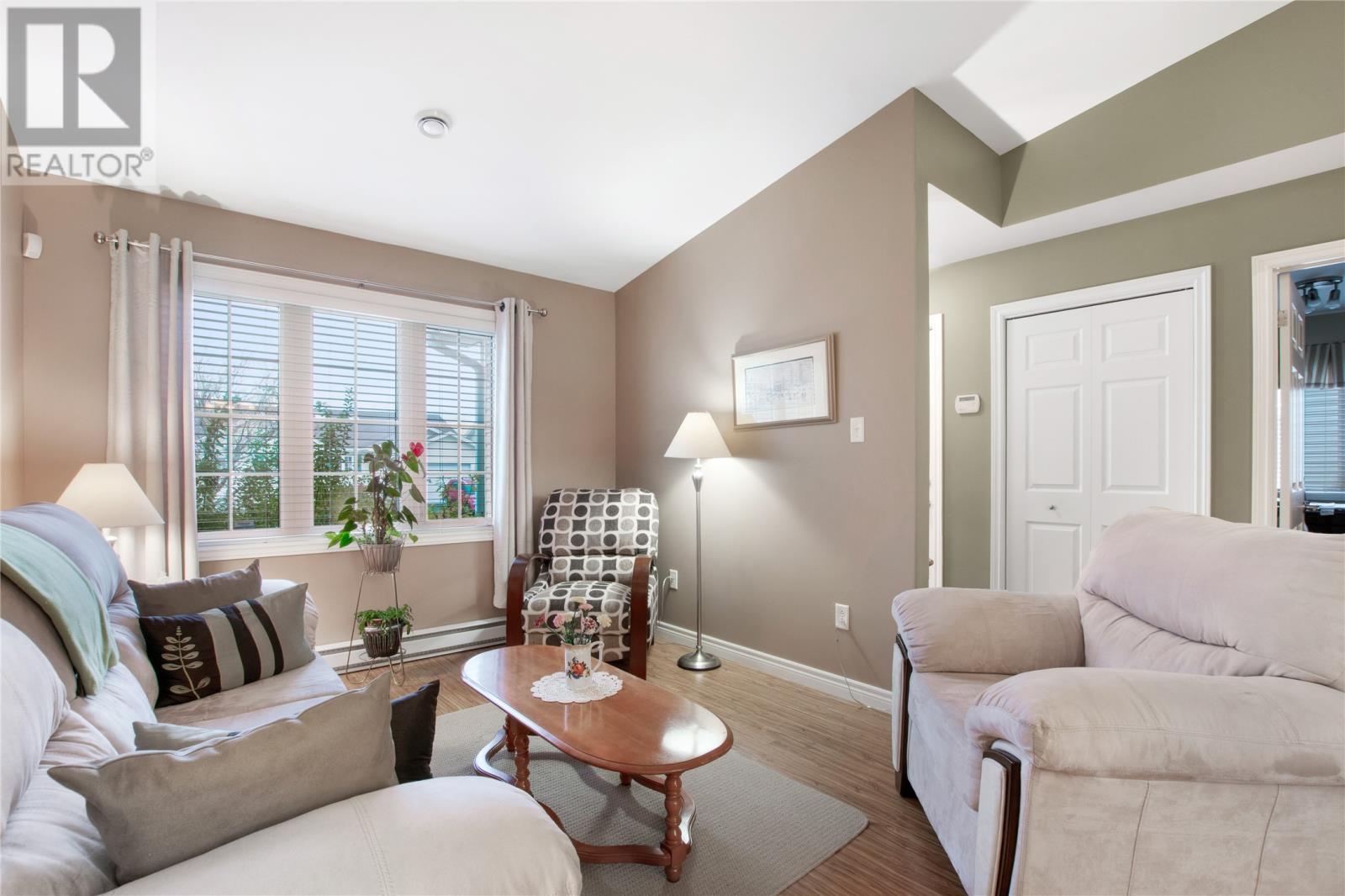 73 Gisborne Place, St. John'S, NL - Indoor Photo Showing Living Room