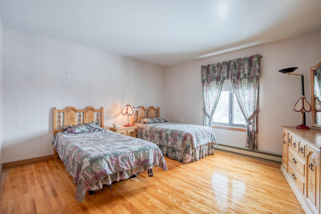 Primary bedroom - 5925Z - 5935Z Rue Frontenac, Saint-Hyacinthe, QC - Indoor Photo Showing Bedroom