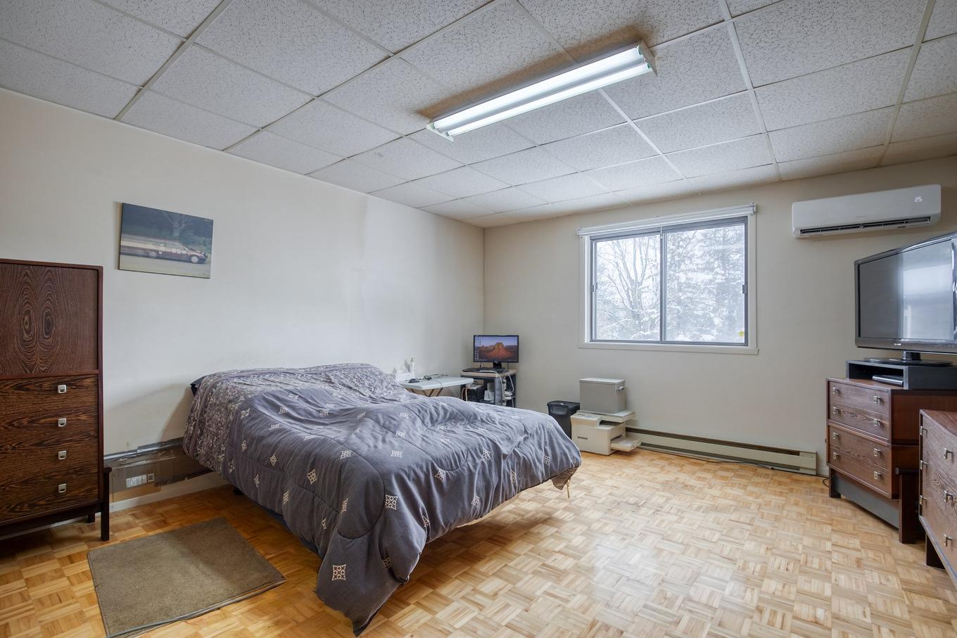 Bedroom - 5925Z - 5935Z Rue Frontenac, Saint-Hyacinthe, QC - Indoor Photo Showing Bedroom