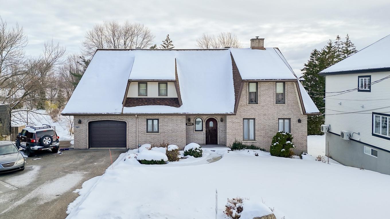 Frontage - 5925Z - 5935Z Rue Frontenac, Saint-Hyacinthe, QC - Outdoor