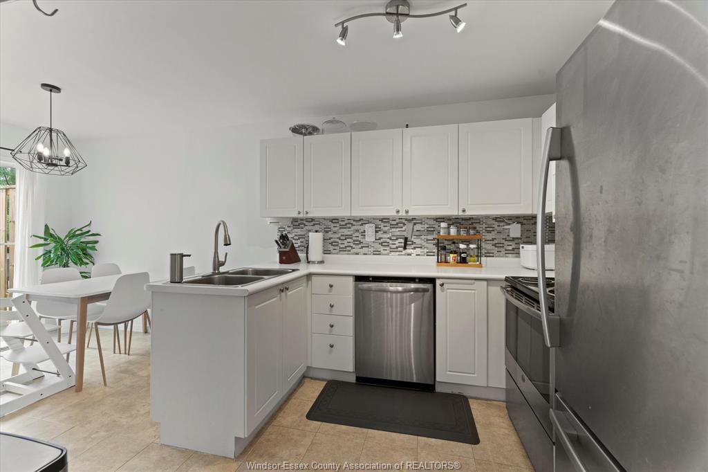 4241 Pioneer Avenue, Windsor, ON