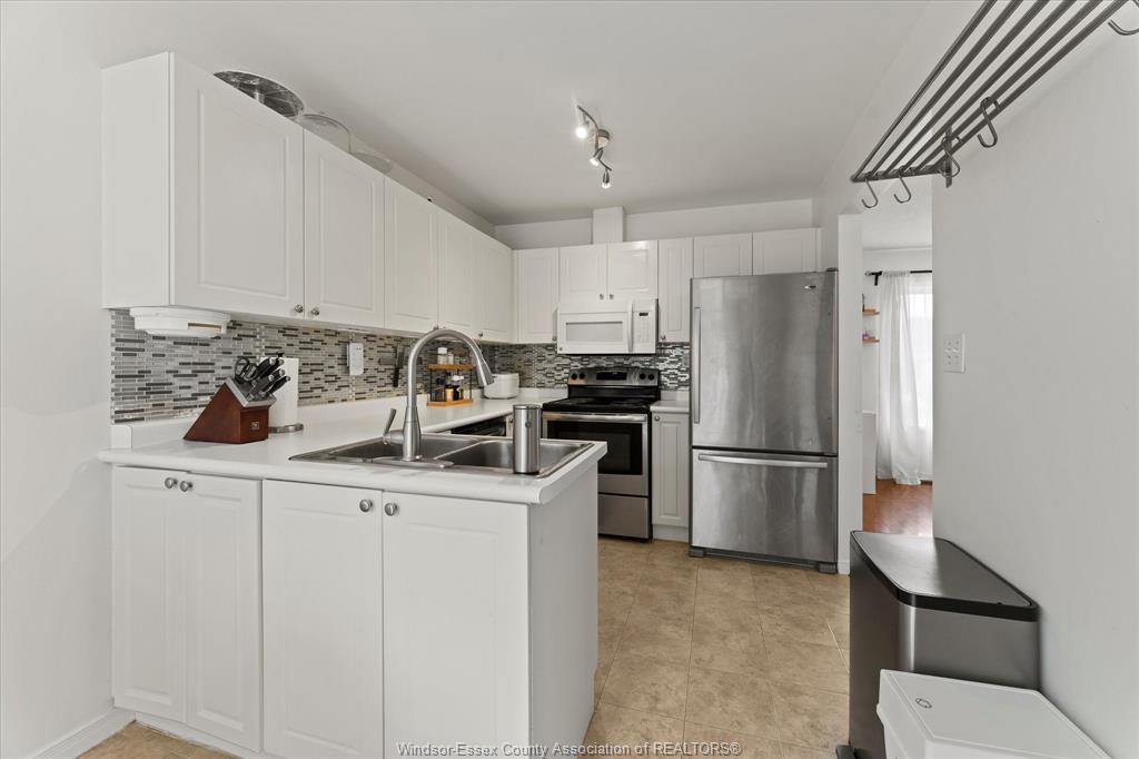 4241 Pioneer Avenue, Windsor, ON