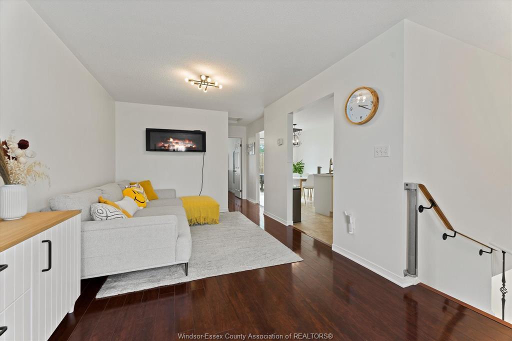 4241 Pioneer Avenue, Windsor, ON