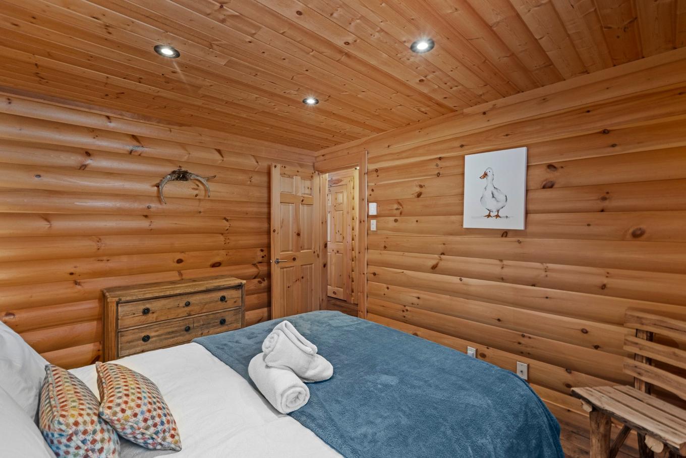 Chambre à coucher - 147 Ch. Du Pavillon-Kanata, Amherst, QC - Indoor Photo Showing Bedroom