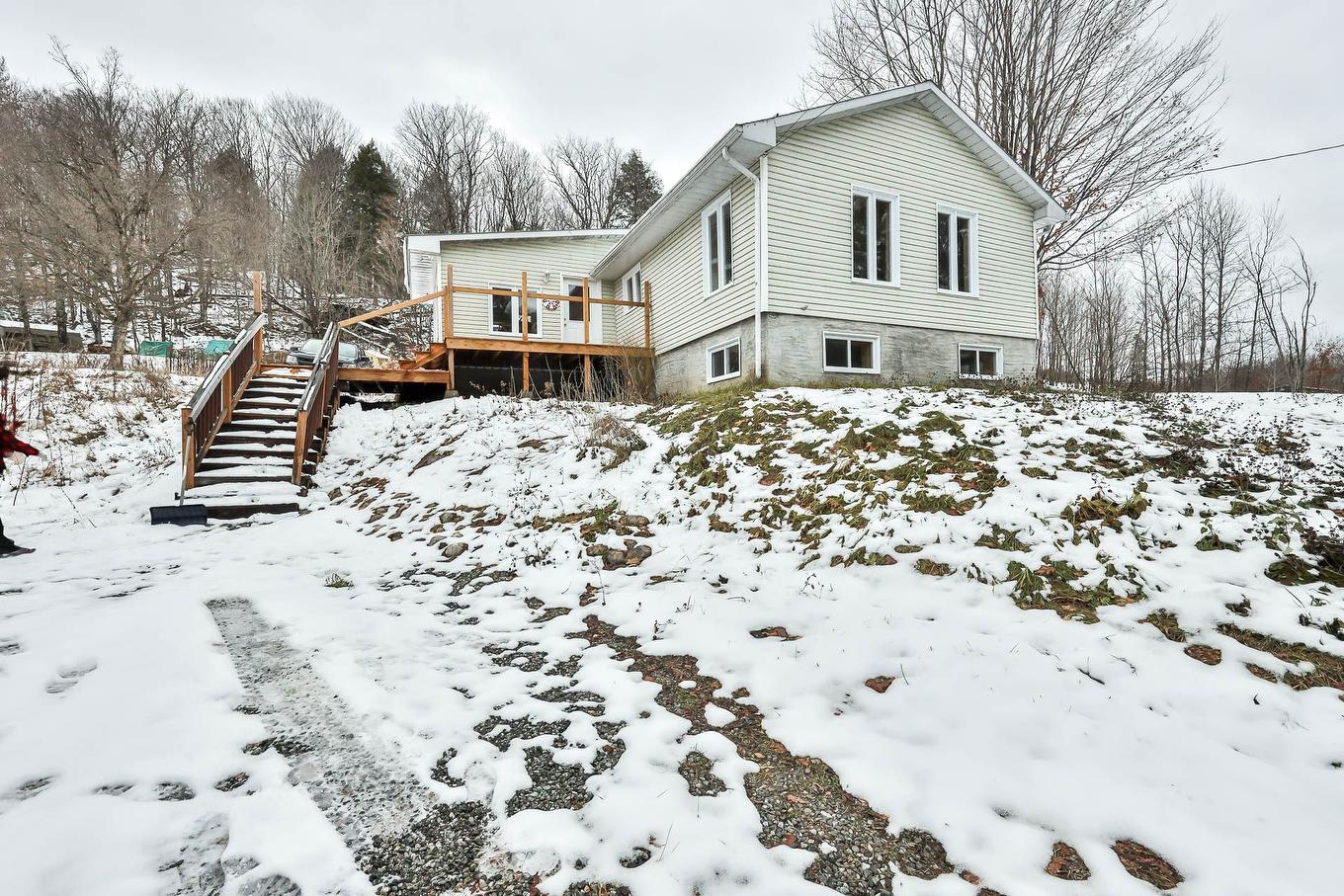 Frontage - 405 Ch. De La Rivière-Blanche, Mayo, QC - Outdoor