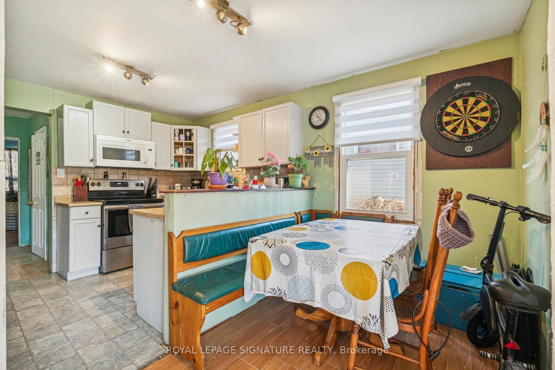 353 Hollywood Drive, Georgina, ON - Indoor