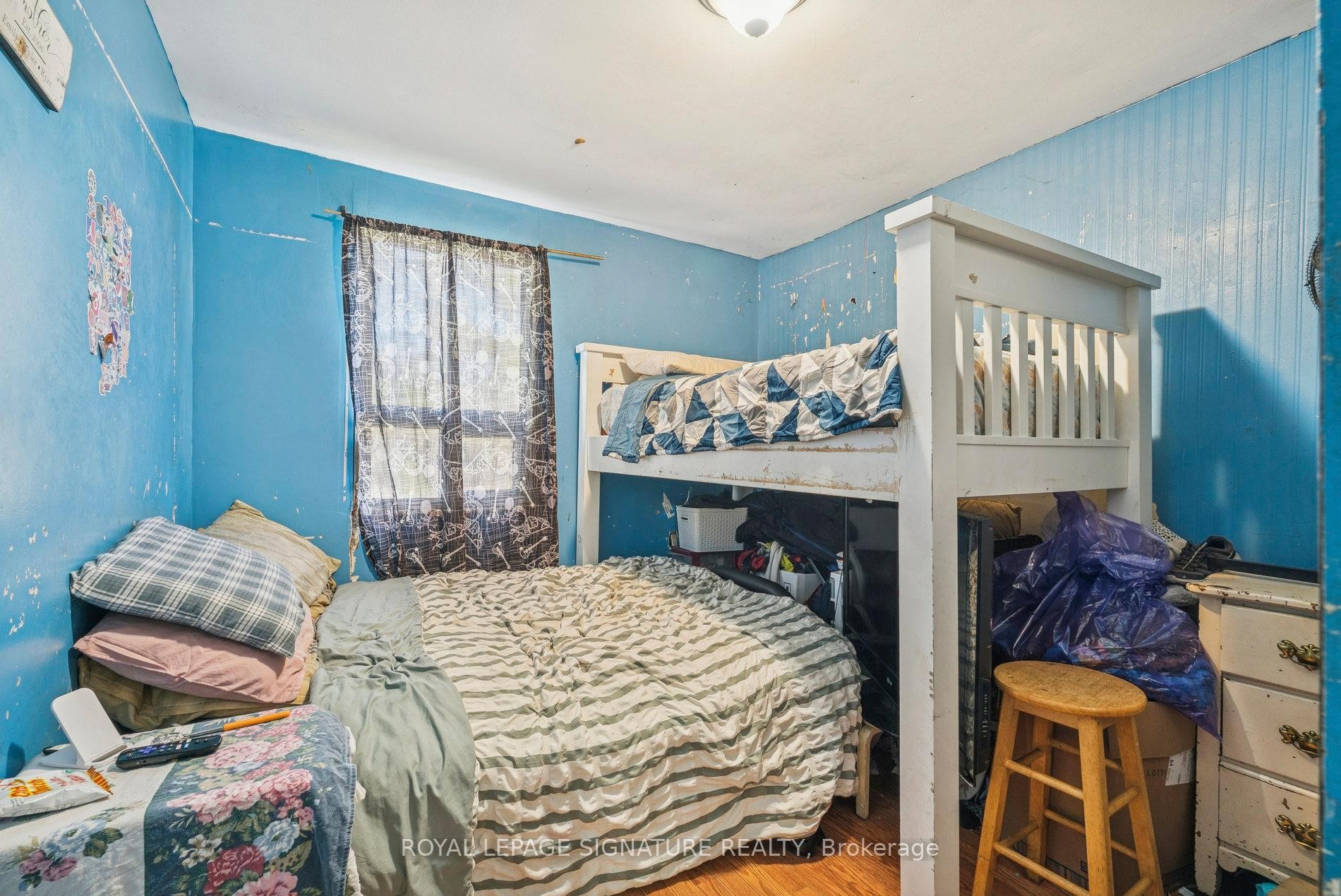 353 Hollywood Drive, Georgina, ON - Indoor Photo Showing Bedroom