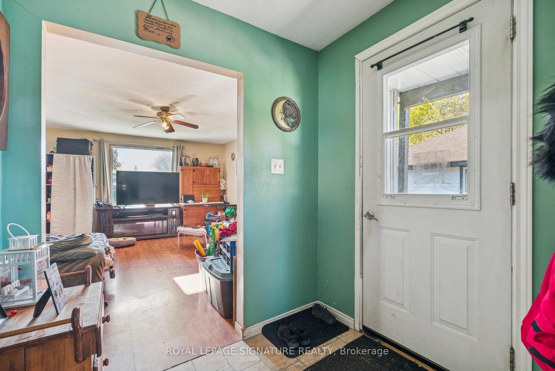 353 Hollywood Drive, Georgina, ON - Indoor Photo Showing Other Room