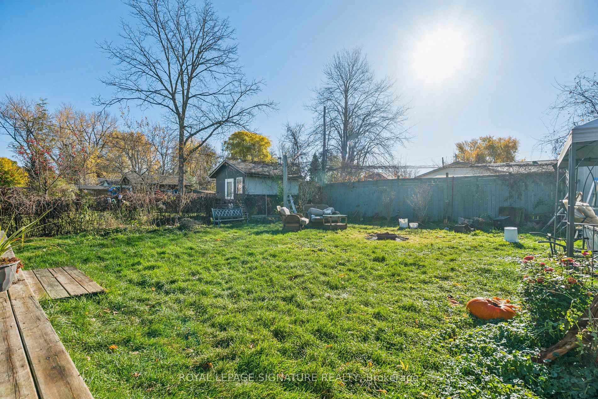 353 Hollywood Drive, Georgina, ON - Outdoor