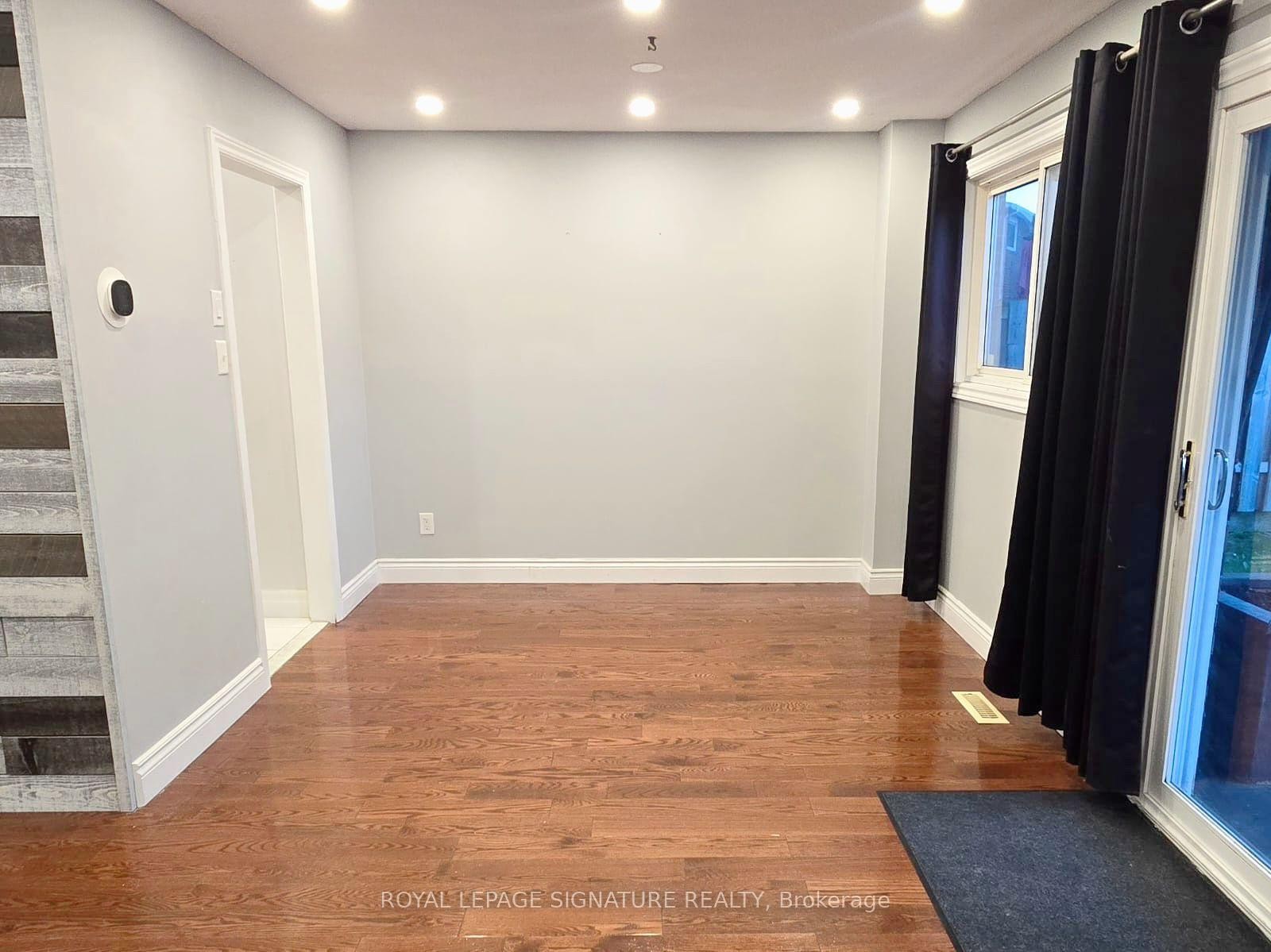 Upper-76 Crenshaw Court, Brampton, ON - Indoor Photo Showing Other Room