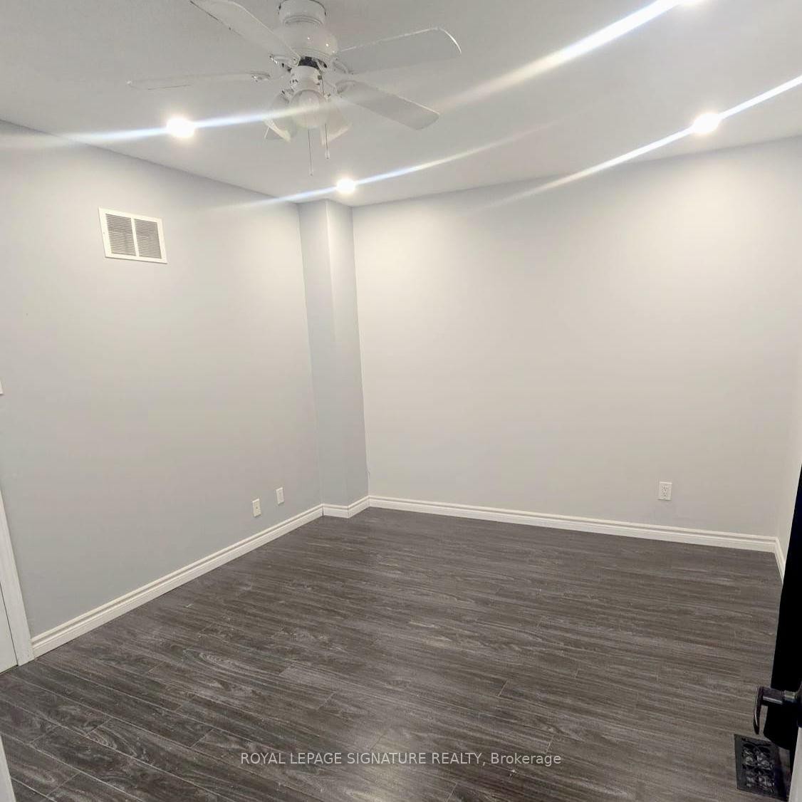 Upper-76 Crenshaw Court, Brampton, ON - Indoor Photo Showing Other Room
