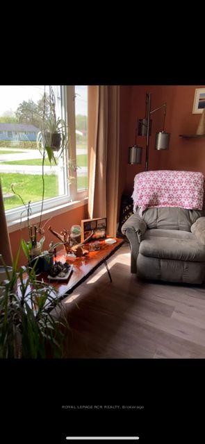 8320 Main Street E, Adjala-Tosorontio, ON -