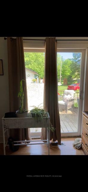 8320 Main Street E, Adjala-Tosorontio, ON - Indoor Photo Showing Other Room