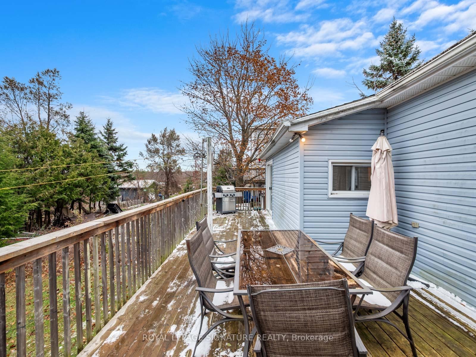 79 Poyntz Street, Penetanguishene, ON - Outdoor With Exterior