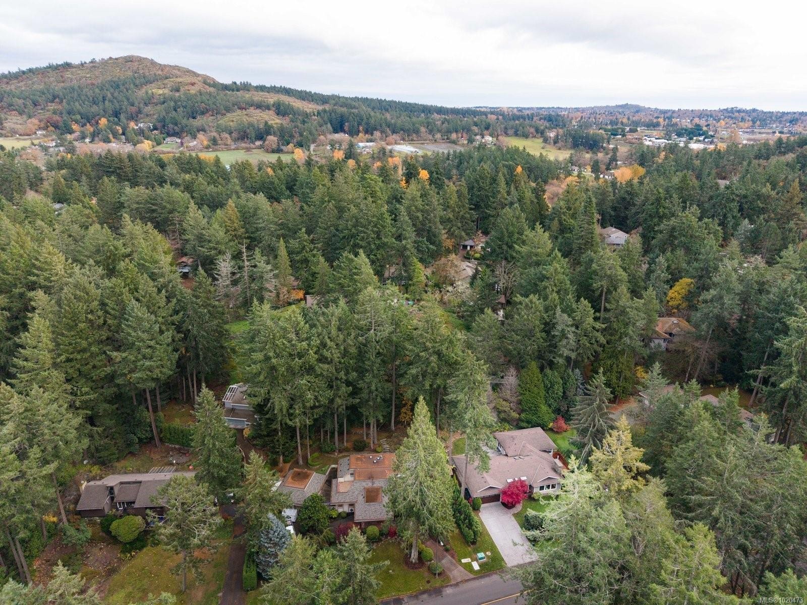 4465 Emily Carr Dr, Saanich, BC