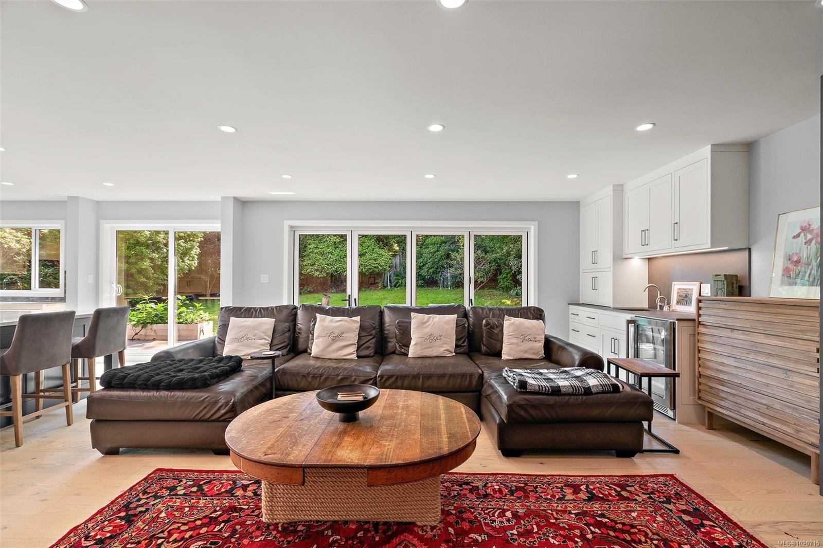 2023 Runnymede Ave, Oak Bay, BC