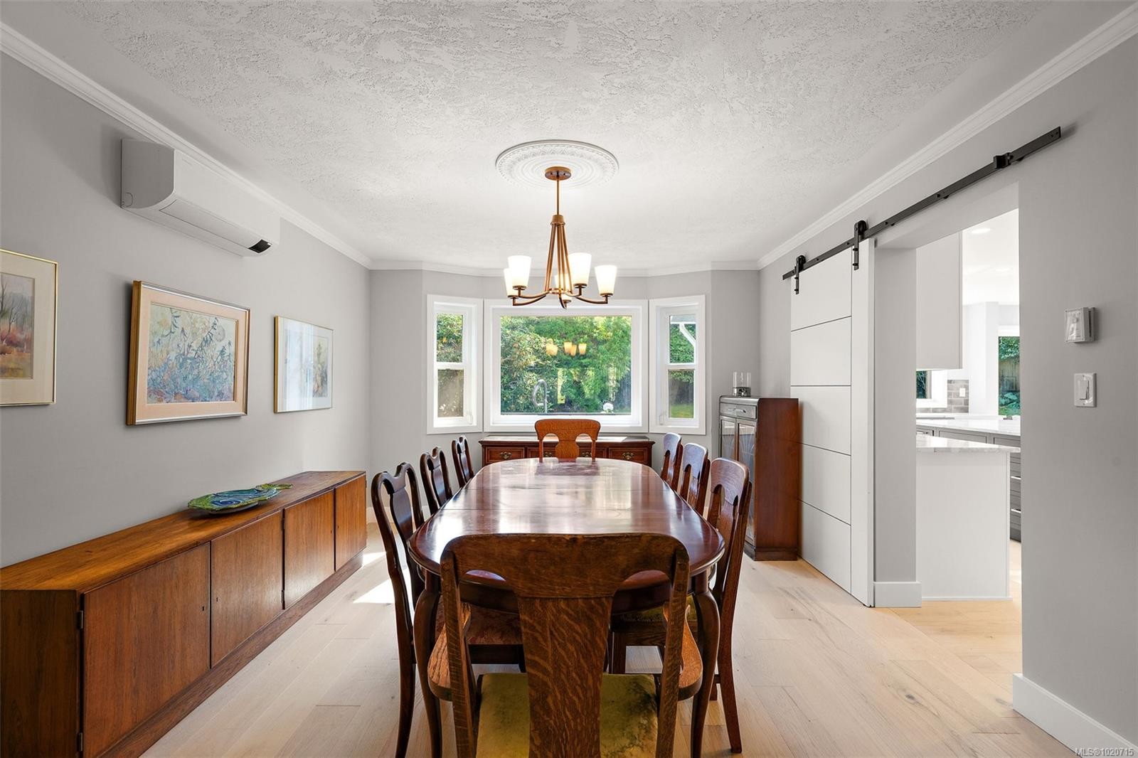 2023 Runnymede Ave, Oak Bay, BC