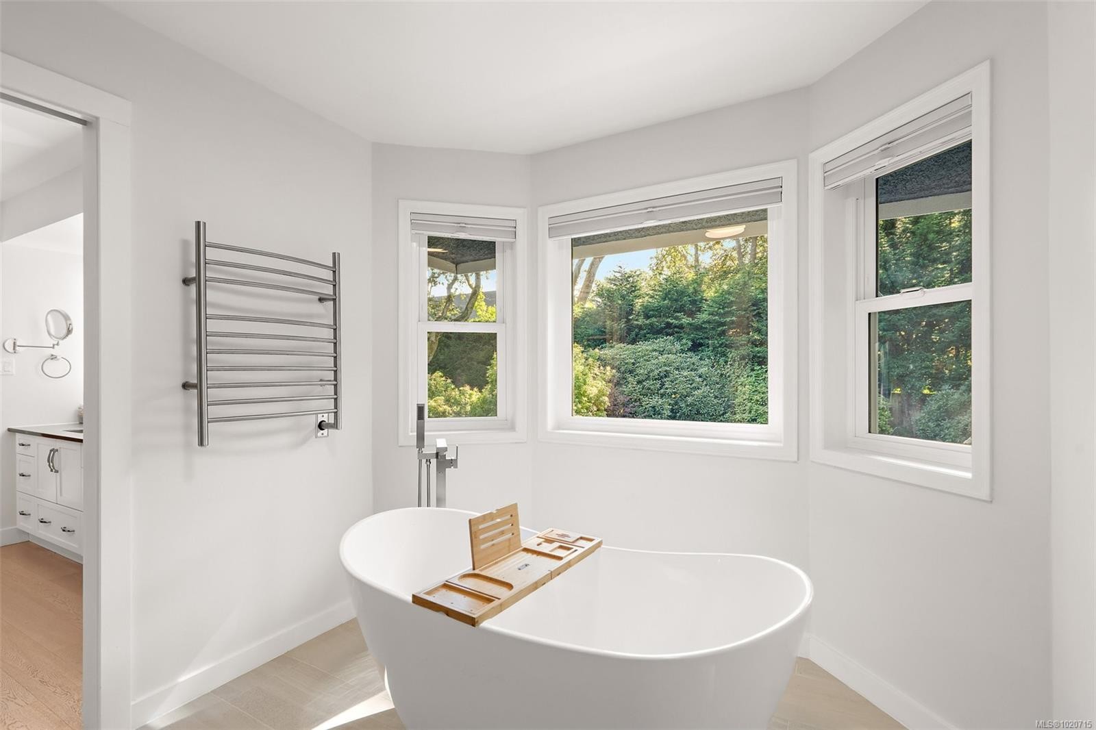 2023 Runnymede Ave, Oak Bay, BC