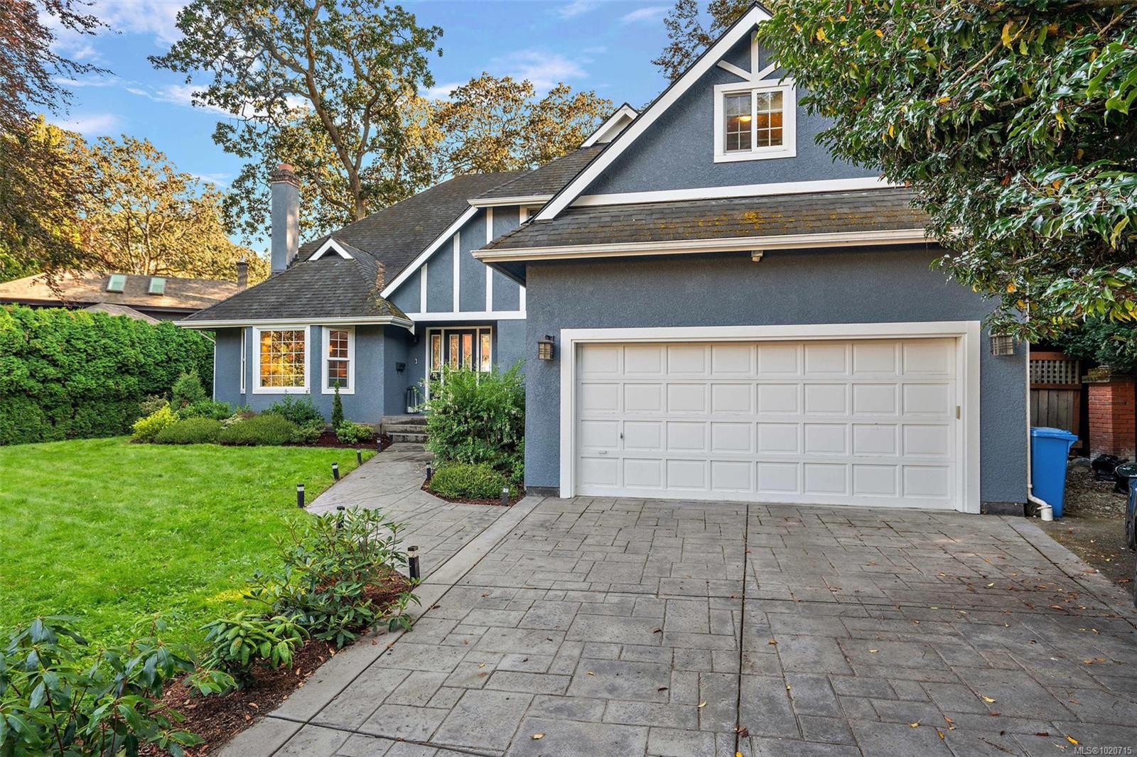 2023 Runnymede Ave, Oak Bay, BC