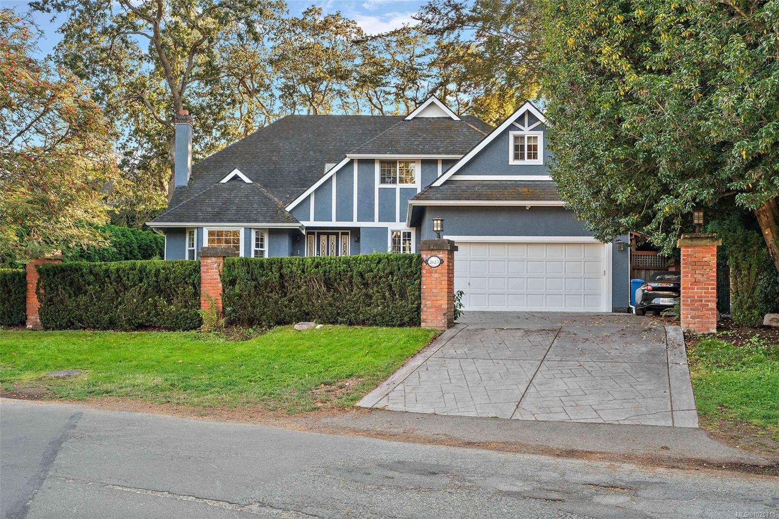 2023 Runnymede Ave, Oak Bay, BC