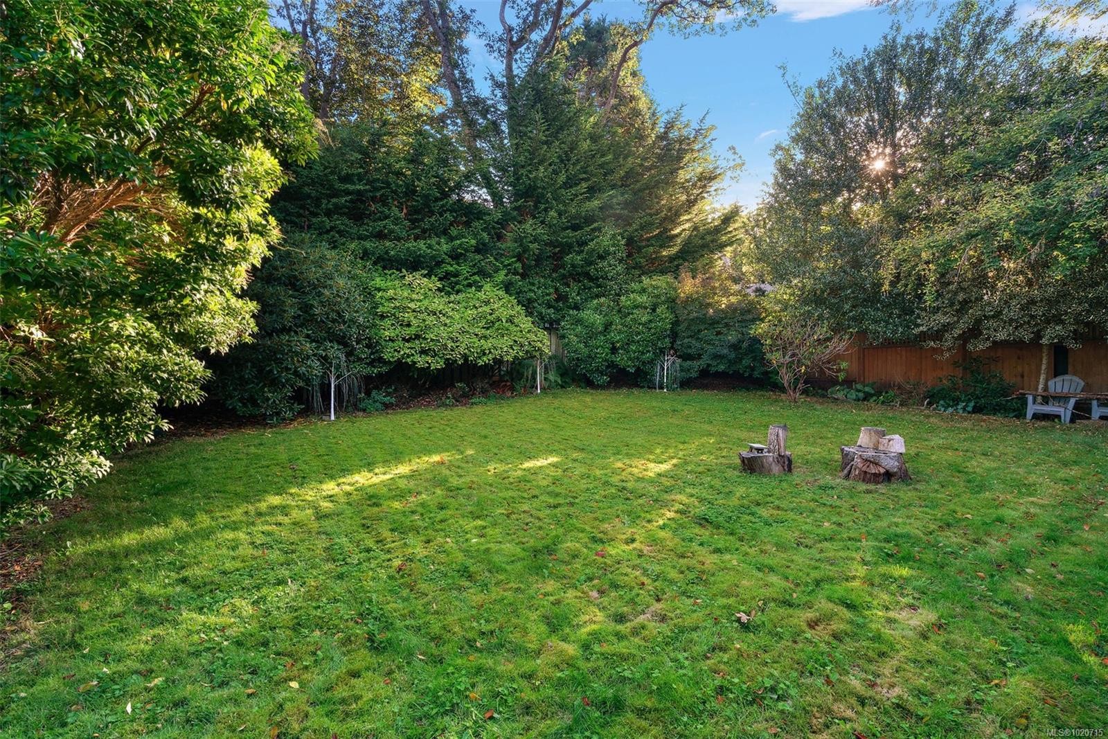 2023 Runnymede Ave, Oak Bay, BC