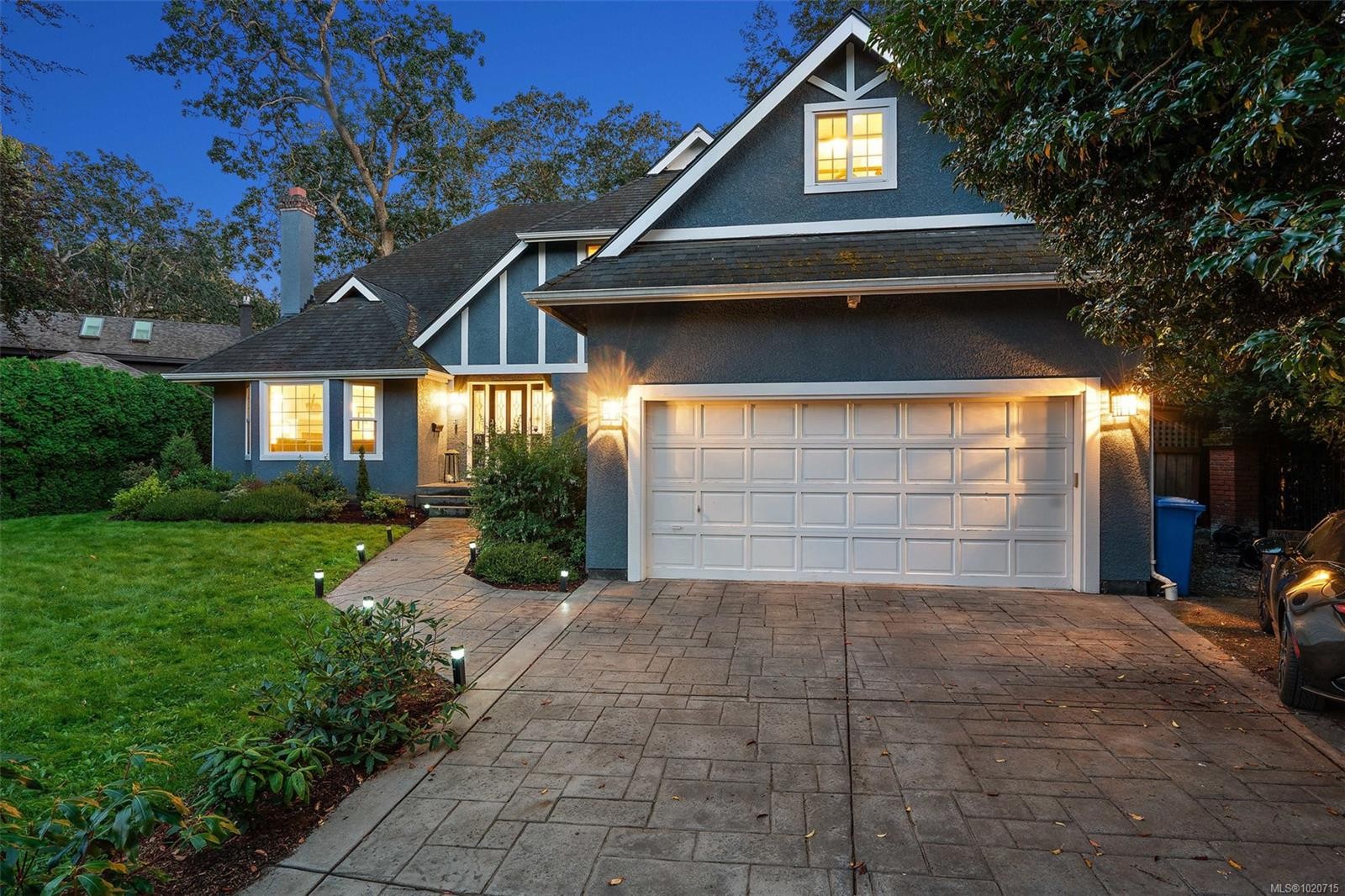 2023 Runnymede Ave, Oak Bay, BC