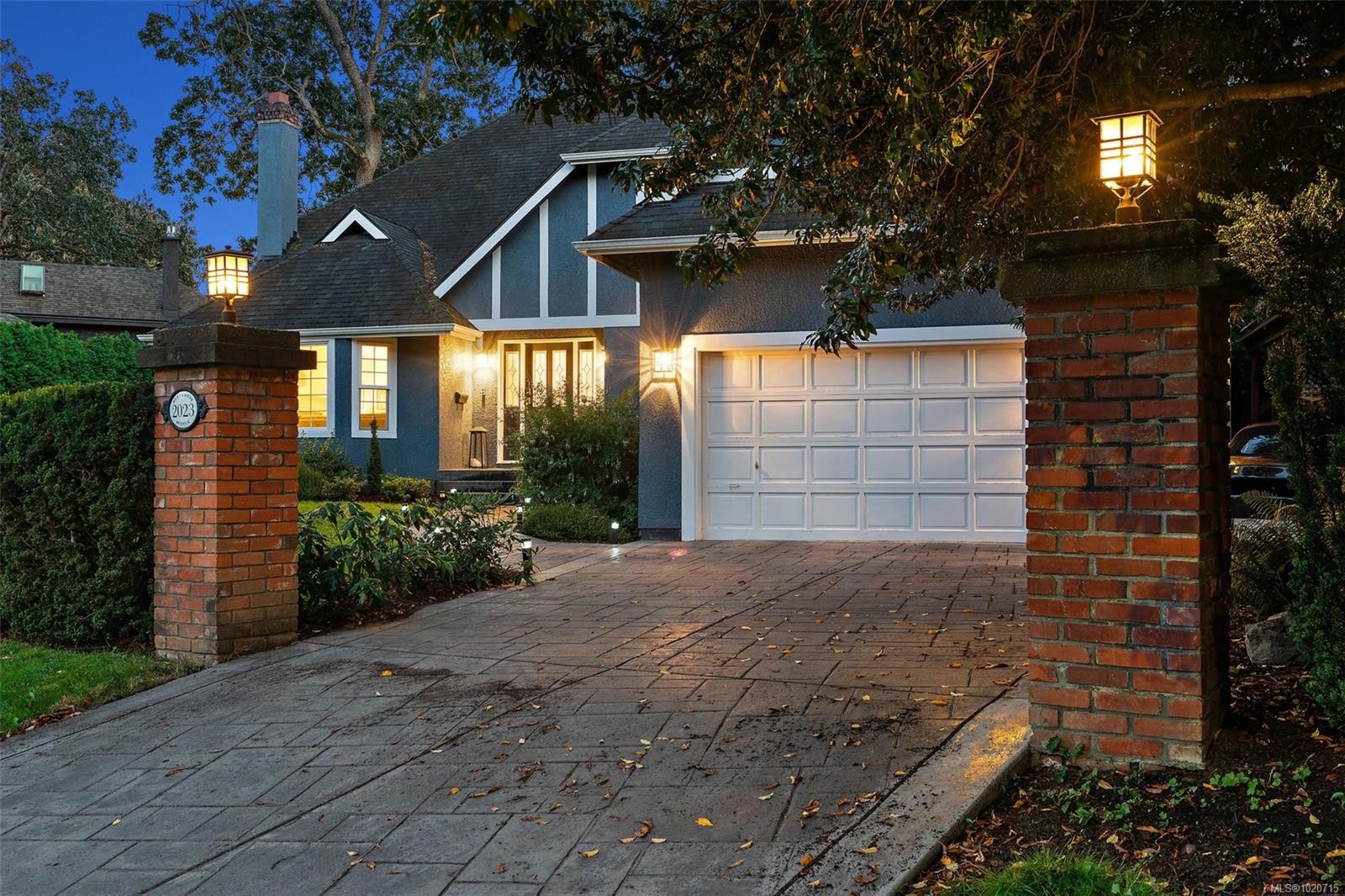 2023 Runnymede Ave, Oak Bay, BC