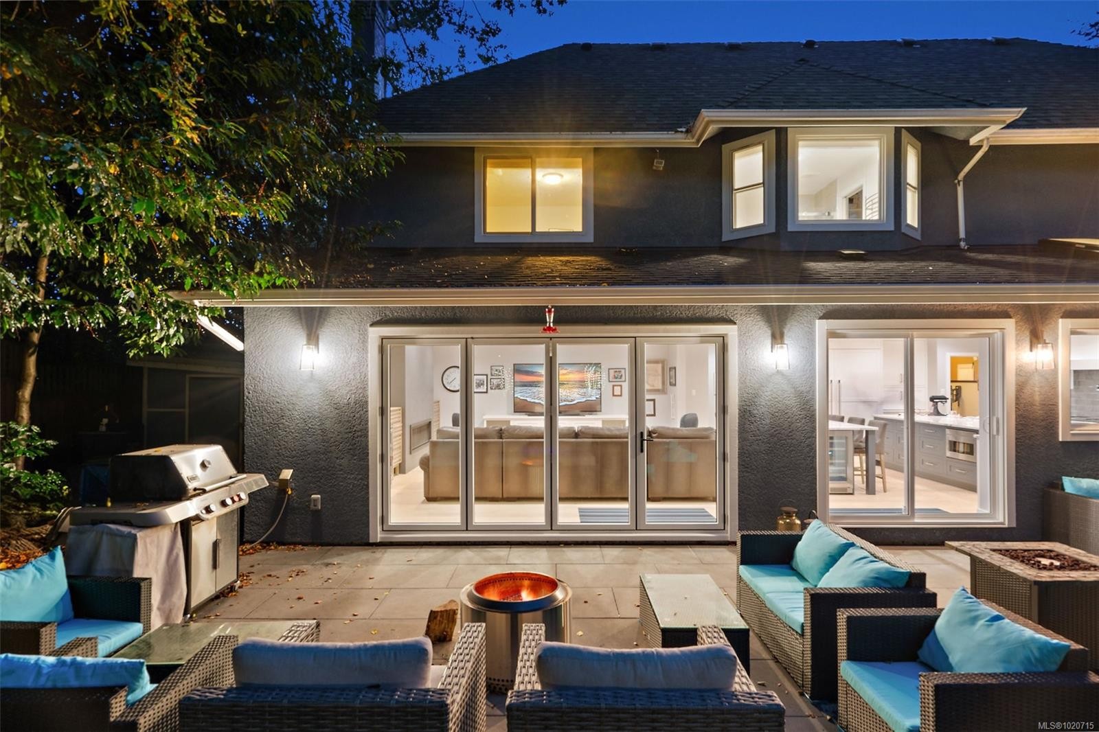 2023 Runnymede Ave, Oak Bay, BC