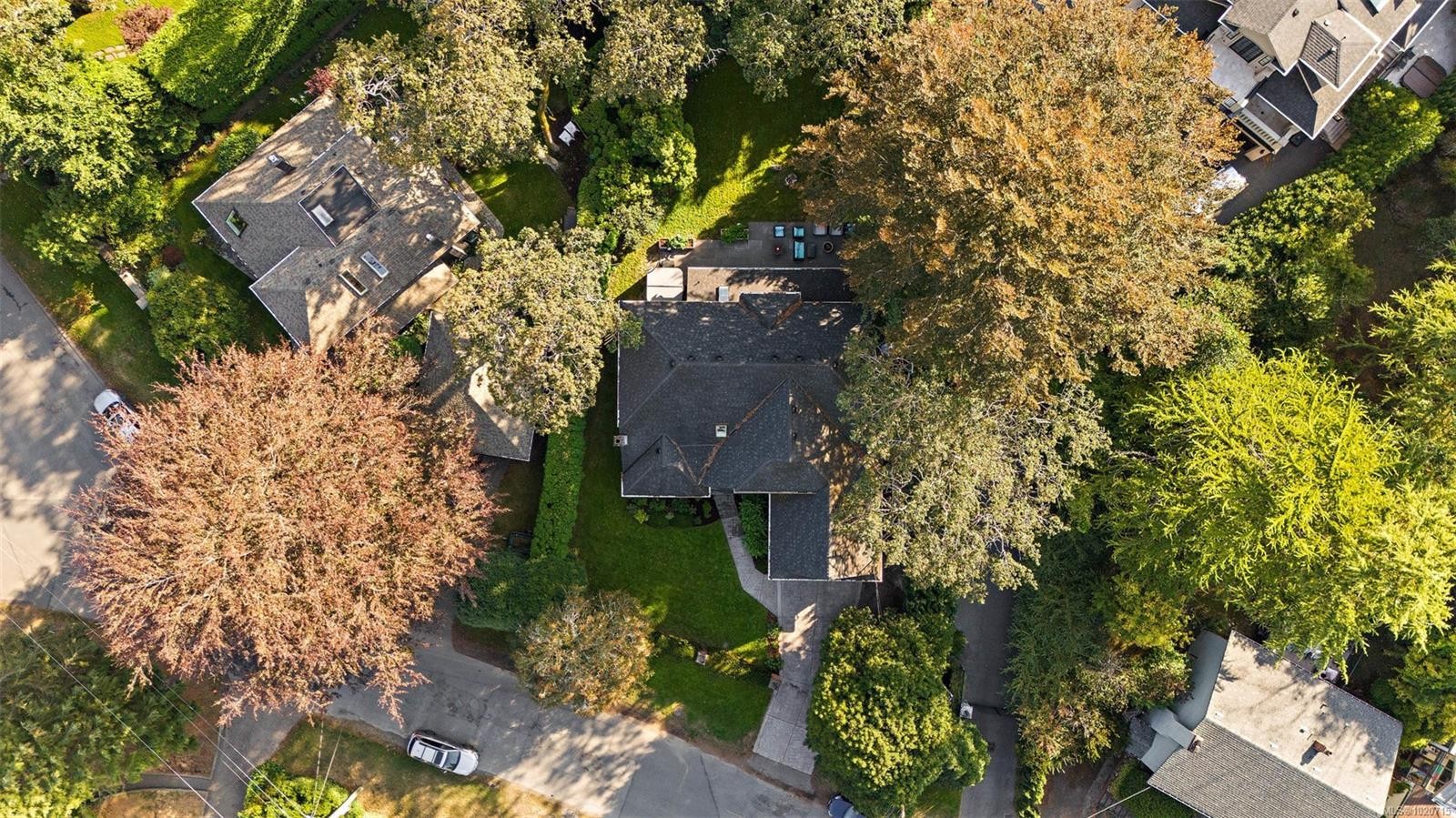 2023 Runnymede Ave, Oak Bay, BC