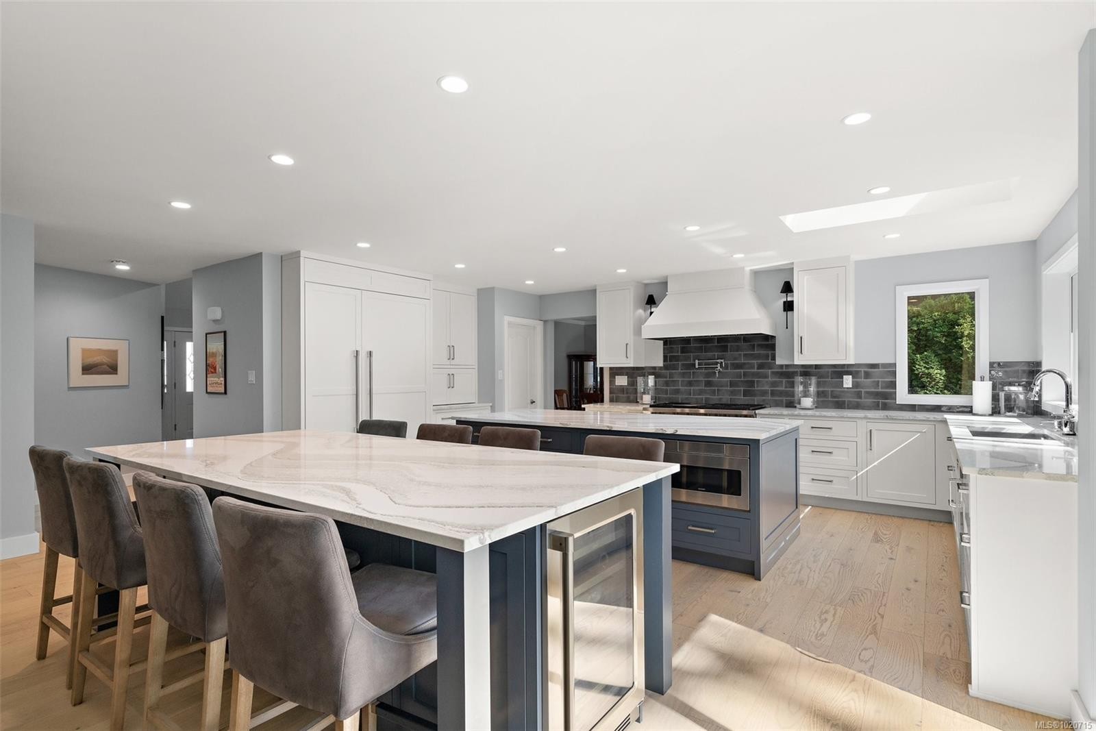 2023 Runnymede Ave, Oak Bay, BC