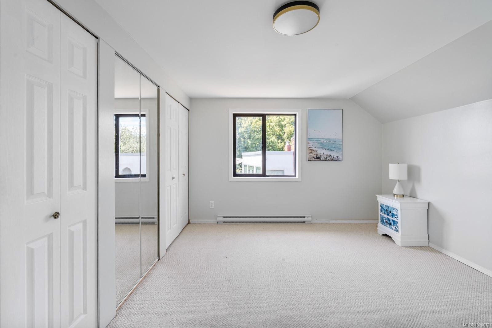 3905B Cadboro Bay Rd, Saanich, BC