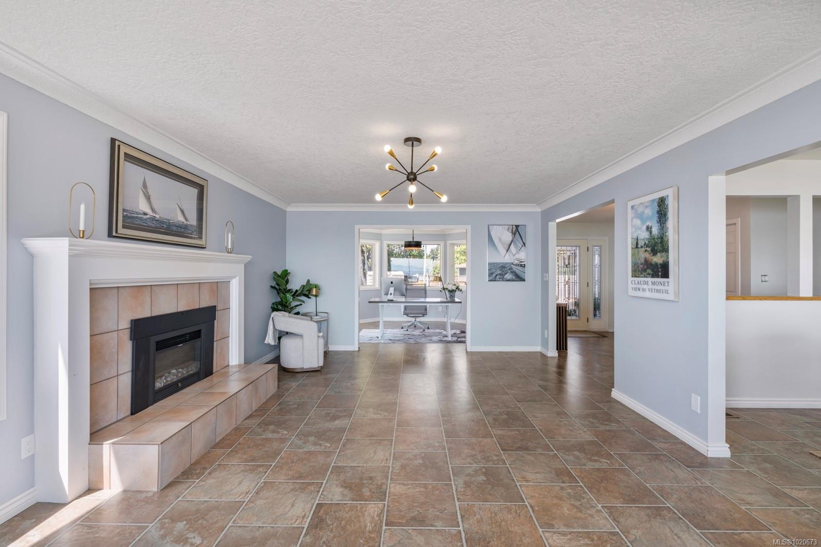 3905B Cadboro Bay Rd, Saanich, BC