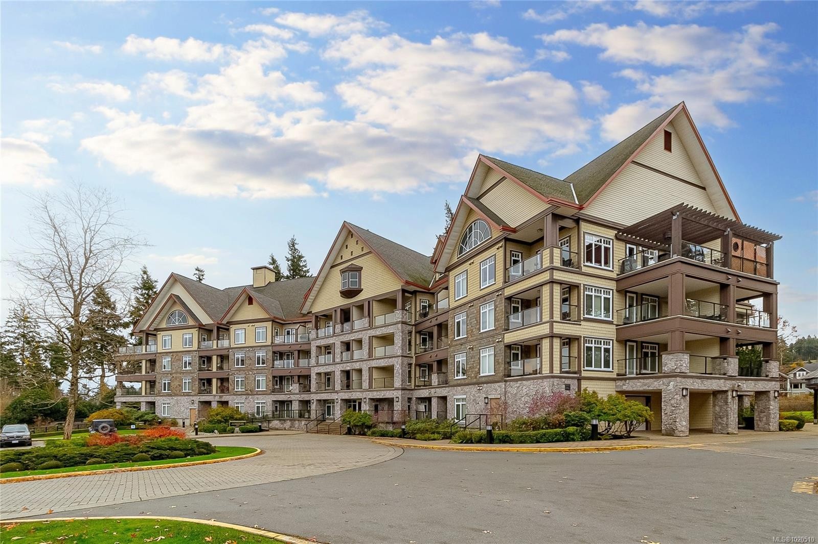 216-1375 Bear Mountain Pkwy, Langford, BC - Outdoor With Facade