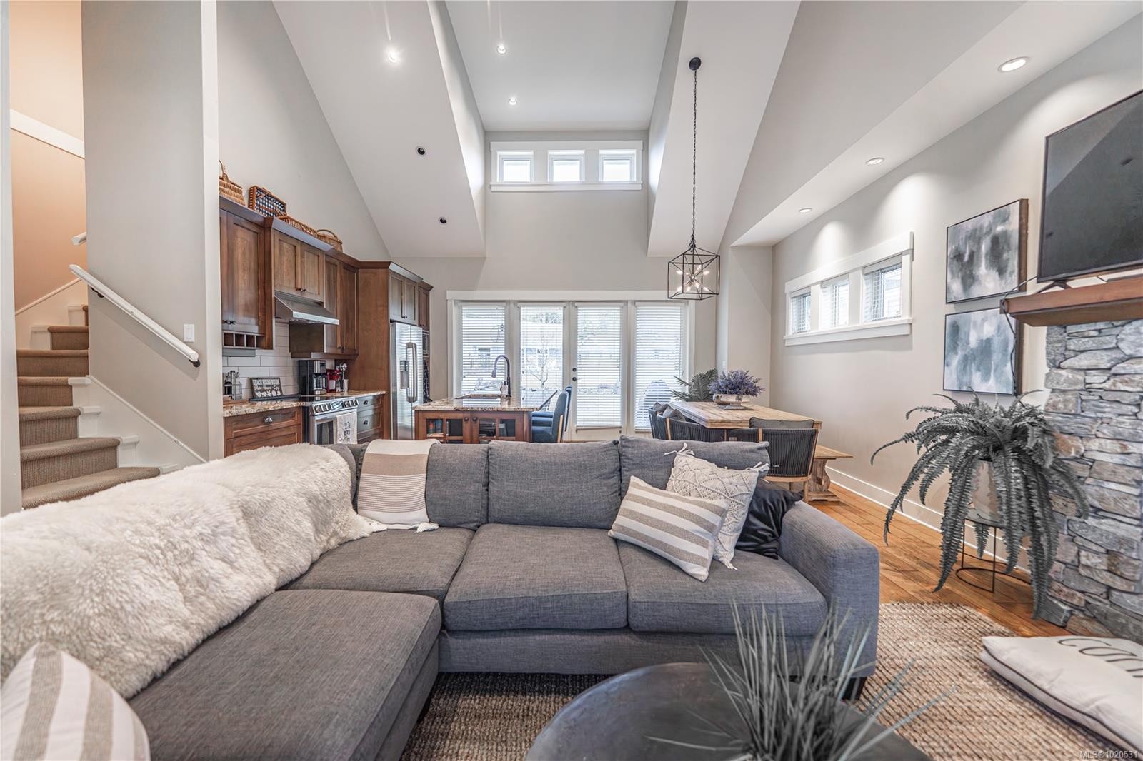 15-5251 Island Hwy West, Qualicum Beach, BC