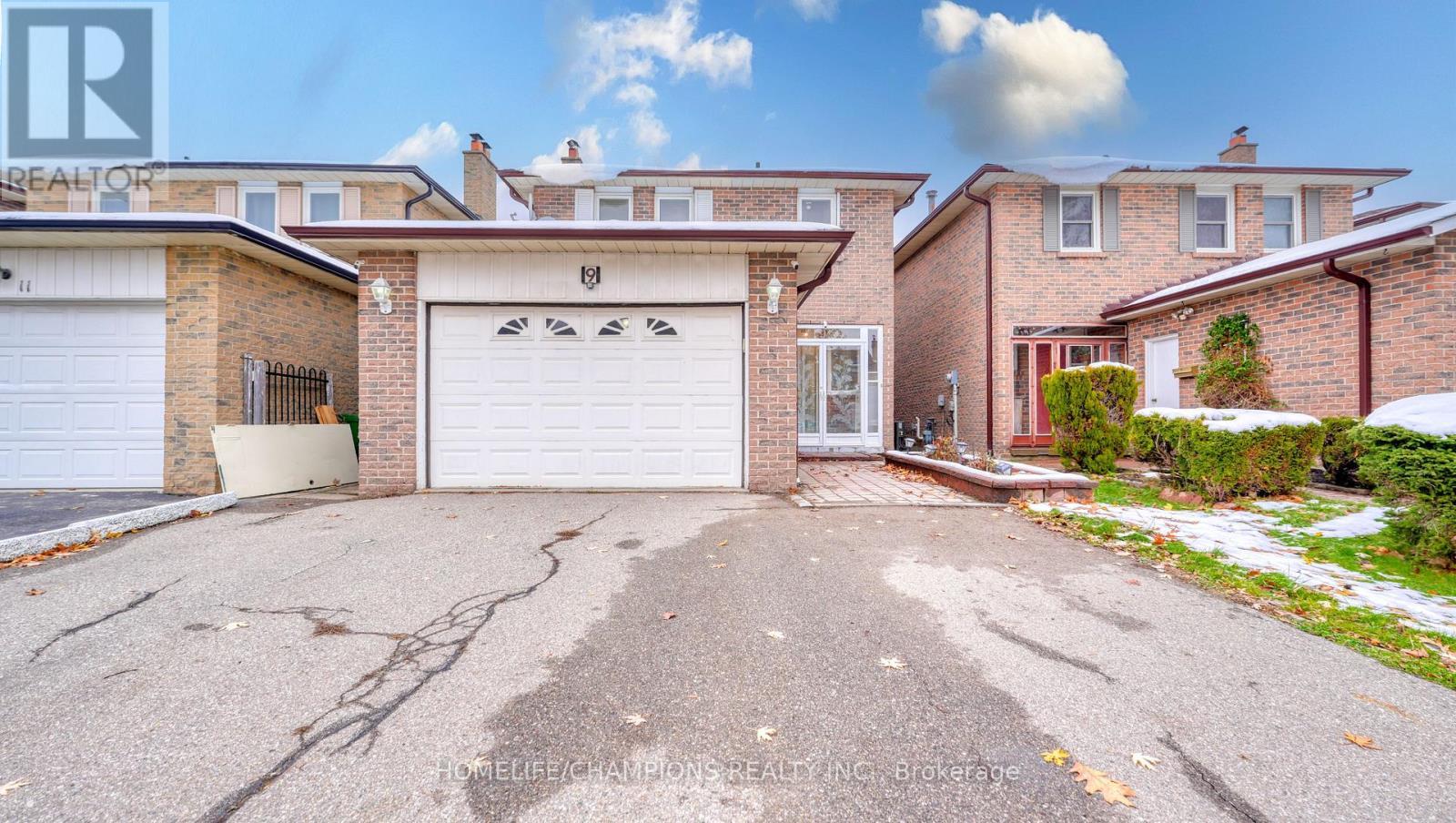 9 Seagrave Crescent, Toronto, ON - Outdoor