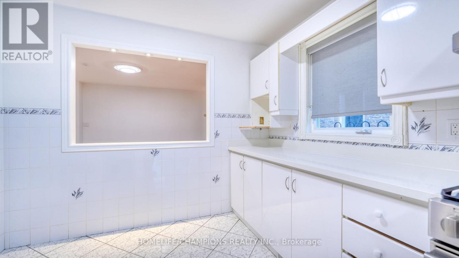 9 Seagrave Crescent, Toronto, ON -