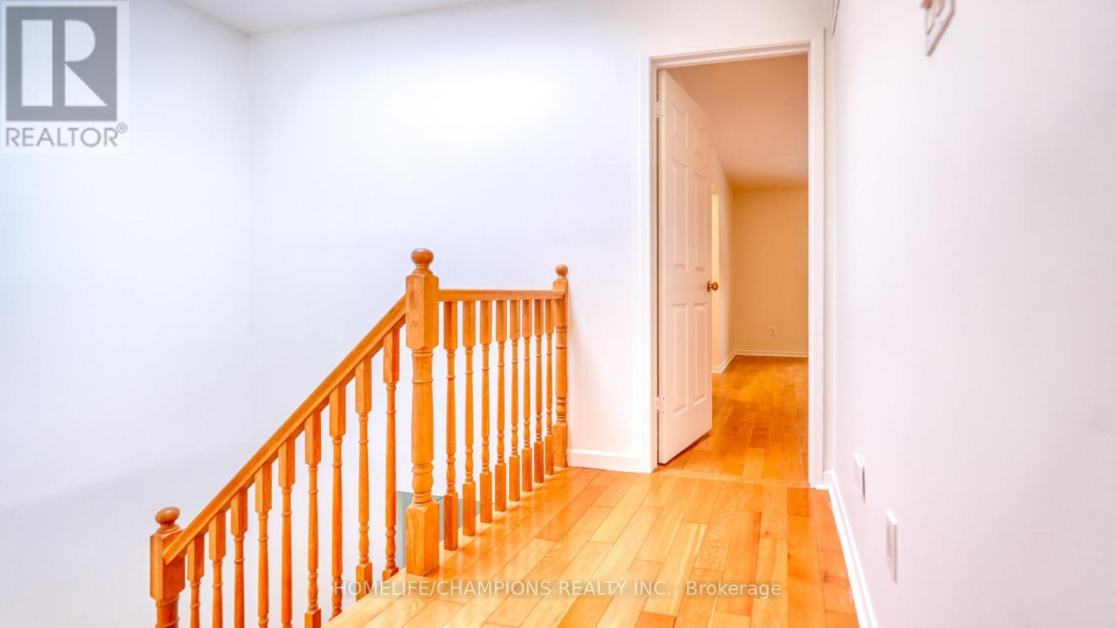 9 Seagrave Crescent, Toronto, ON - Indoor Photo Showing Other Room